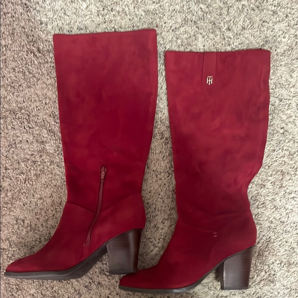 Tommy Hilfiger suede boots